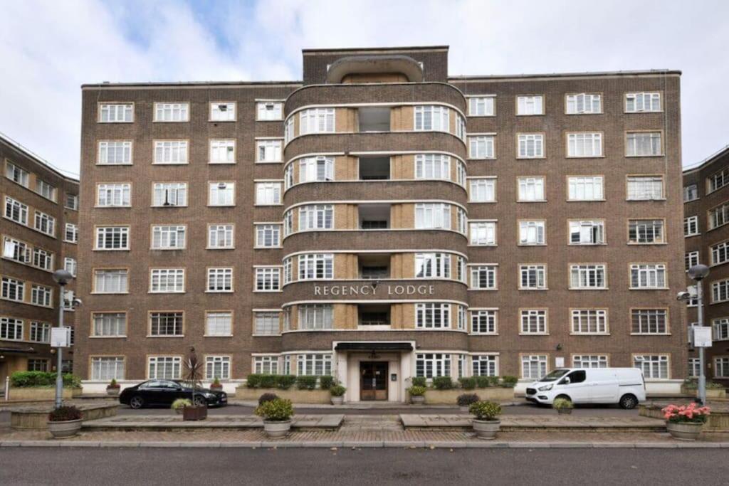 Brand New 3 Bedroom Flat In Appartamento