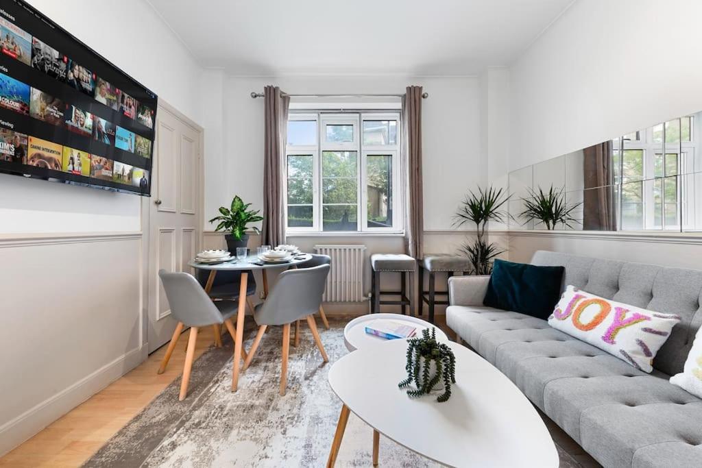 Brand New 3 Bedroom Flat In Appartamento *