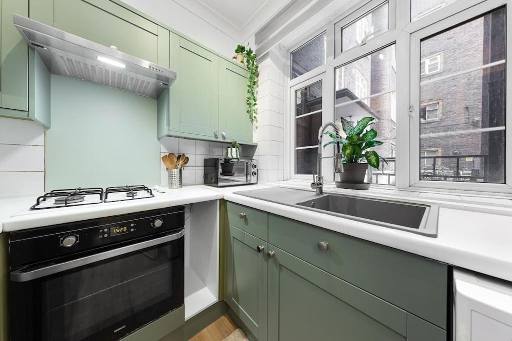 Appartamento Brand New 3 Bedroom Flat In Londra