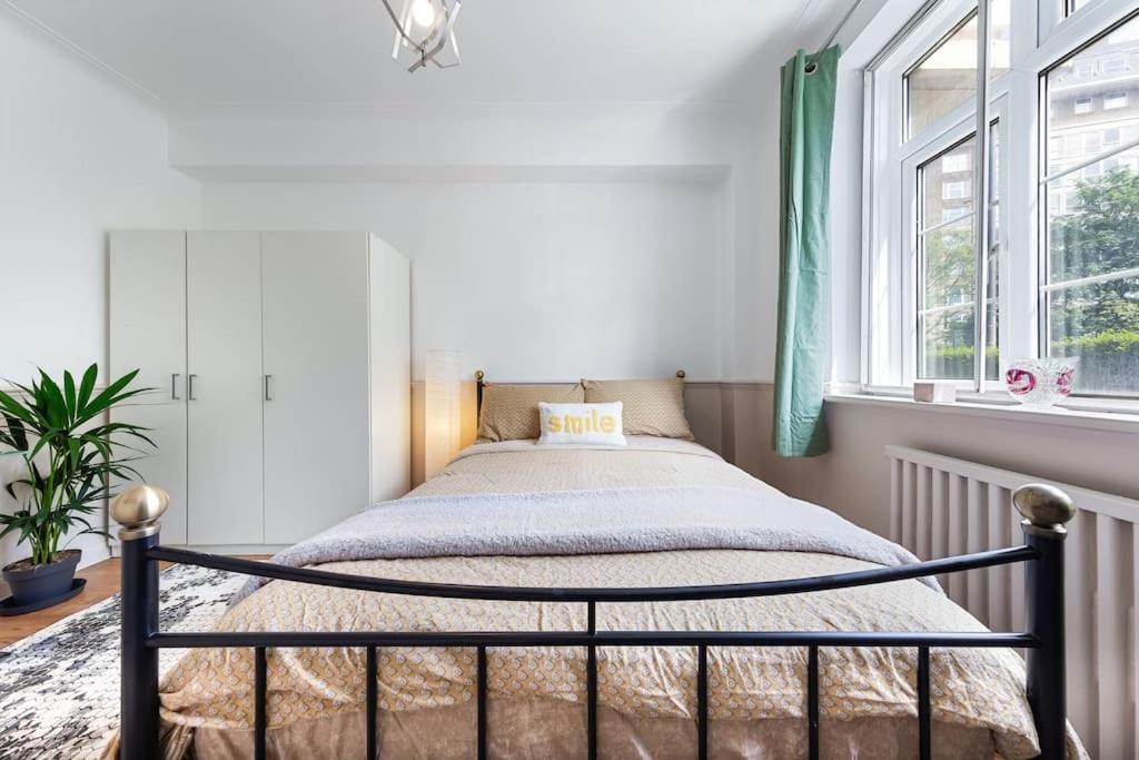 Brand New 3 Bedroom Flat In Appartamento Londra