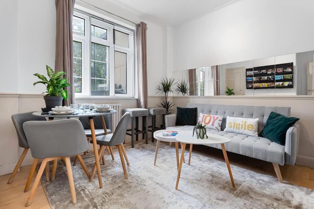 Brand New 3 Bedroom Flat In Appartamento